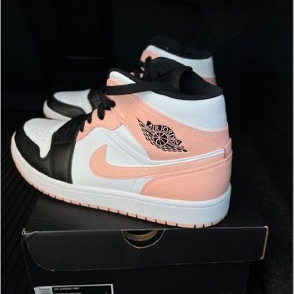 AIR JORDAN 1 MID CRIMSON TINT - Picture 3 of 3
